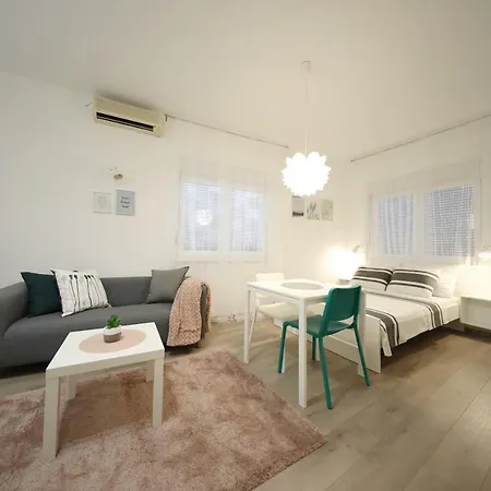 Studio Andi Apartment